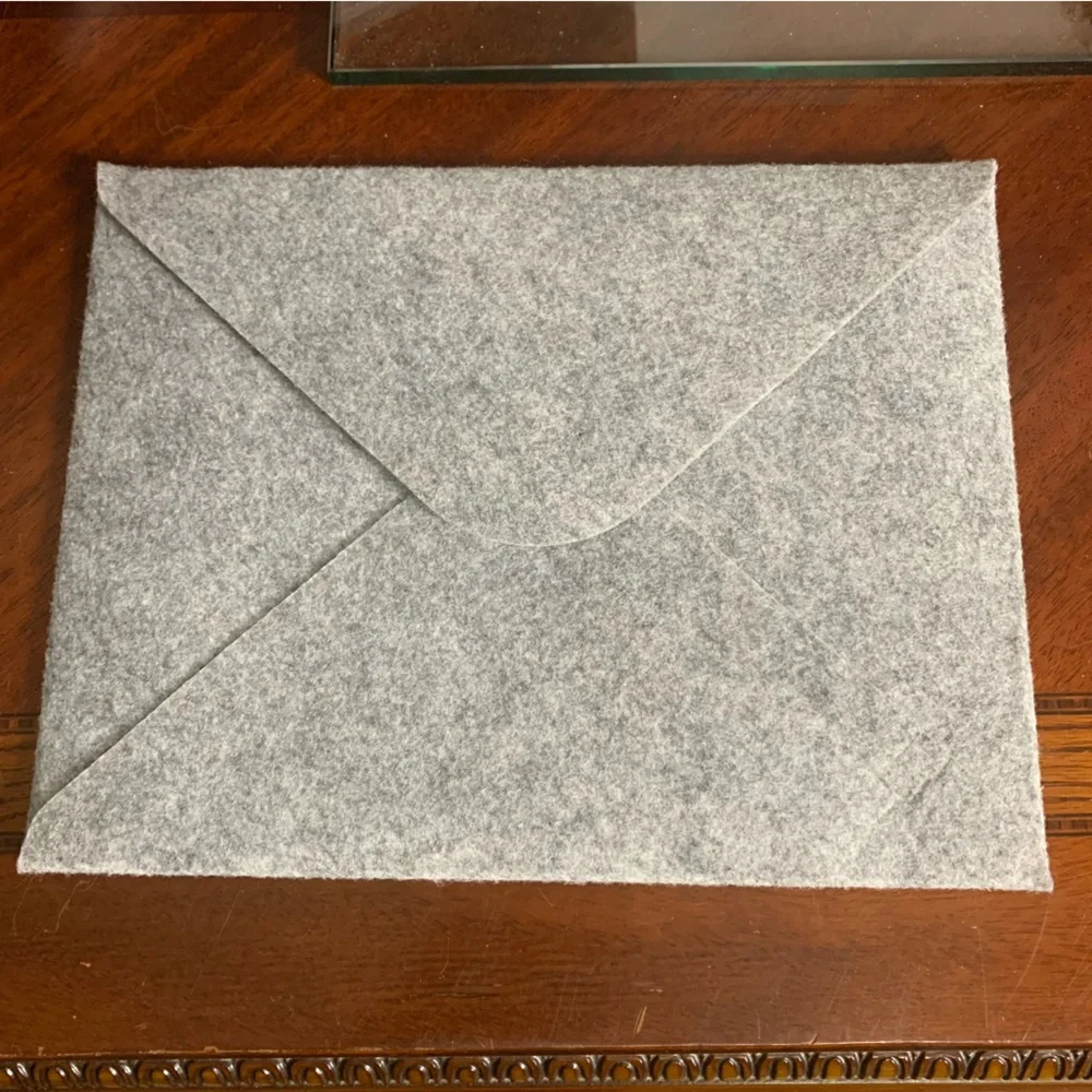 NWOT Material Felt Large Envelope with Heart Print